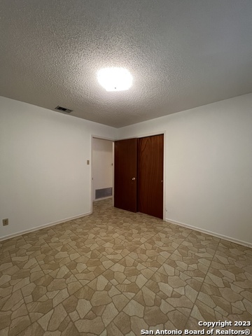 Image 21 of 30 For 1735 Donaldson Ave