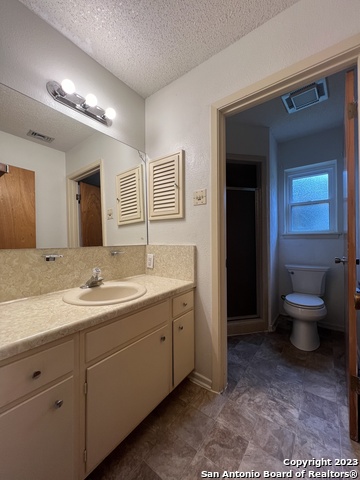 Image 22 of 30 For 1735 Donaldson Ave