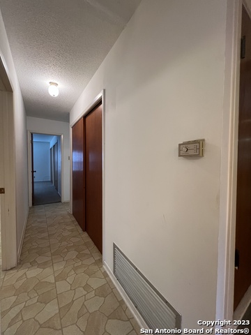 Image 26 of 30 For 1735 Donaldson Ave