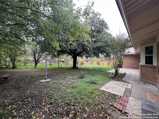 Image 28 of 30 For 1735 Donaldson Ave