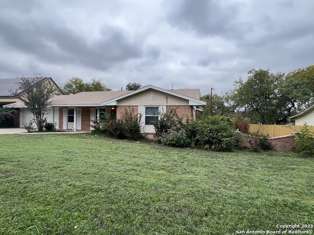 Image 3 of 30 For 1735 Donaldson Ave