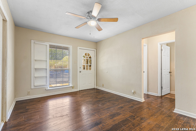 Image 2 of 8 For 1119 Fenfield