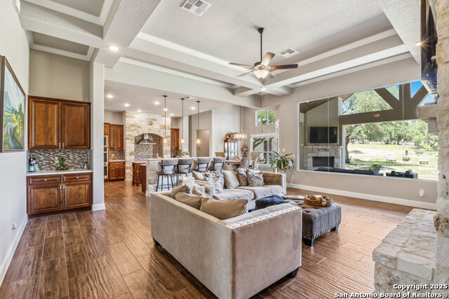 Image 3 of 30 For 2319 Cascada