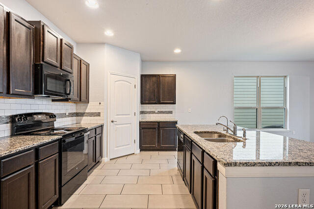 Image 7 of 28 For 5903 Larkspur Valley