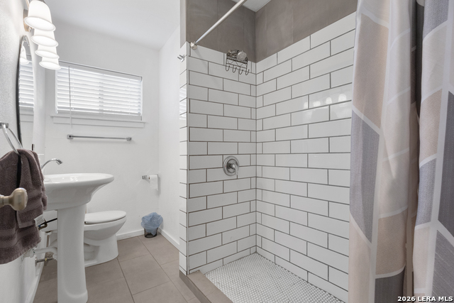 Image 25 of 32 For 615 Overhill Drive