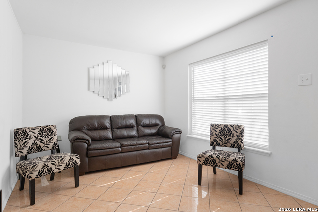 Image 7 of 32 For 615 Overhill Drive