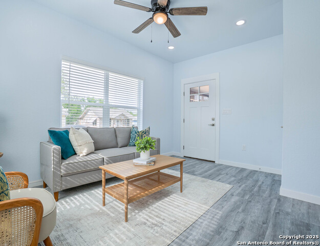 Image 12 of 15 For 418 Gulf  