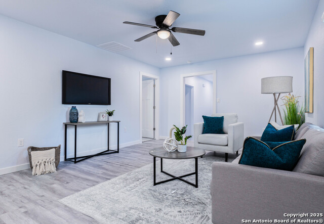 Image 14 of 15 For 418 Gulf  