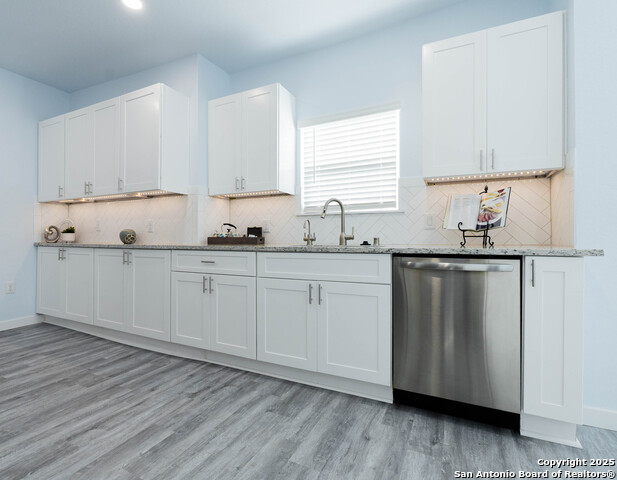 Image 4 of 15 For 418 Gulf  