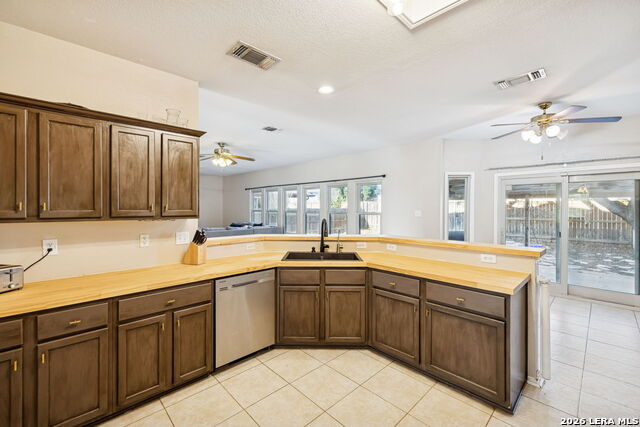 Image 16 of 33 For 1214 Tetford