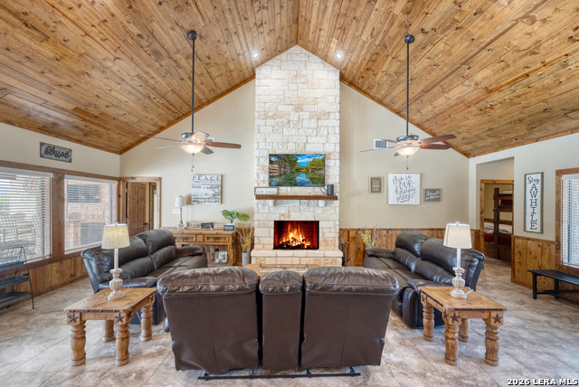 Image 11 of 50 For 274 Mountain Laurel