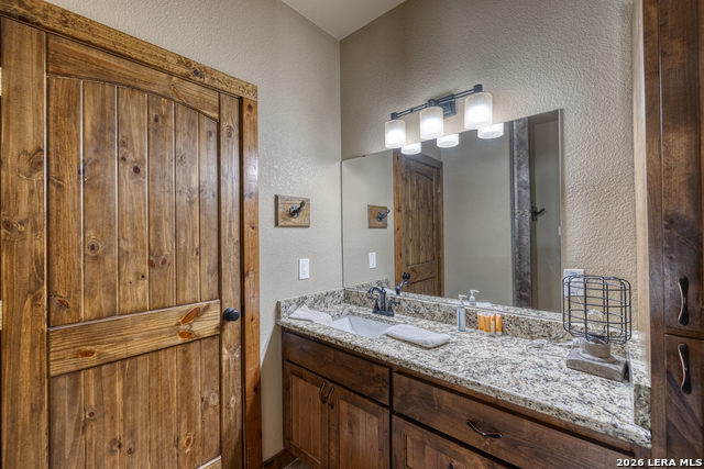 Image 24 of 50 For 274 Mountain Laurel