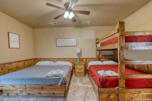 Image 30 of 50 For 274 Mountain Laurel