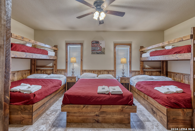 Image 33 of 50 For 274 Mountain Laurel