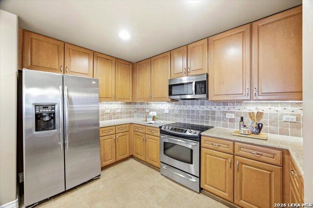 Image 11 of 54 For 215 Center St N 1503