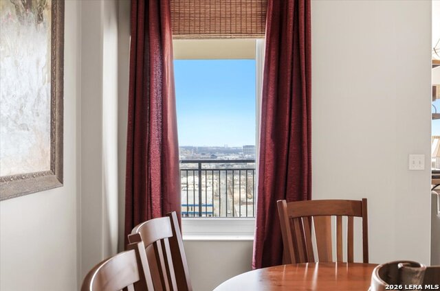 Image 15 of 54 For 215 Center St N 1503