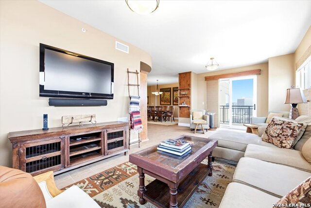 Image 19 of 54 For 215 Center St N 1503