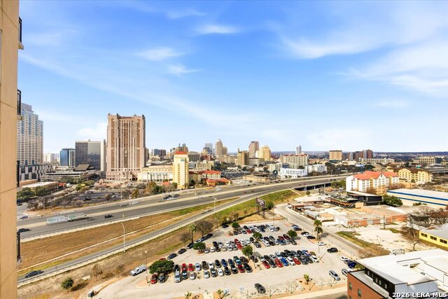 Image 34 of 54 For 215 Center St N 1503