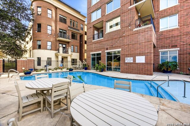 Image 52 of 54 For 215 Center St N 1503