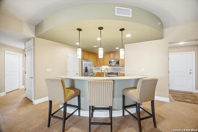 Image 8 of 54 For 215 Center St N 1503