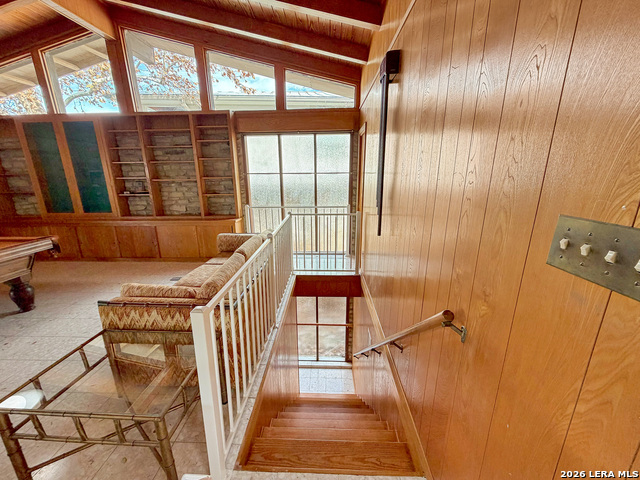 Image 21 of 41 For 937 Hillcrest