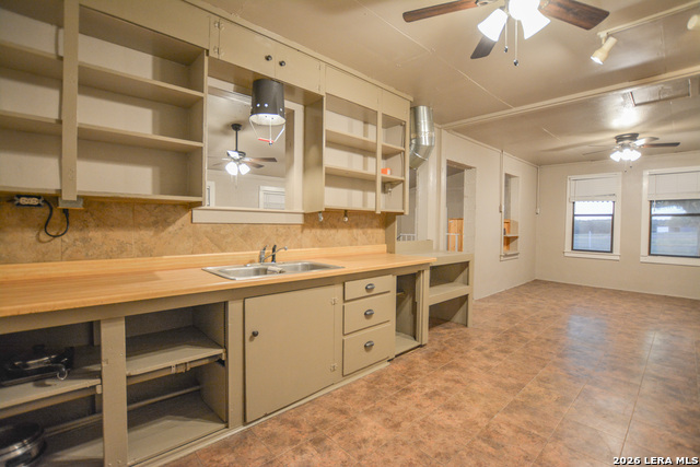 Image 19 of 63 For 482 Wingert Rd