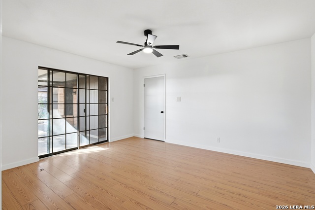 Image 15 of 30 For 1300 Cyrus Mccormick