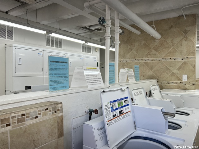 Image 16 of 16 For 8401 New Braunfels N 344