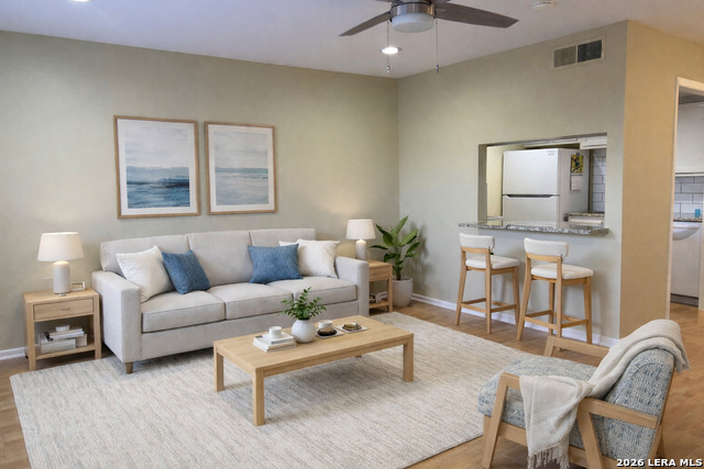 Image 4 of 16 For 8401 New Braunfels N 344