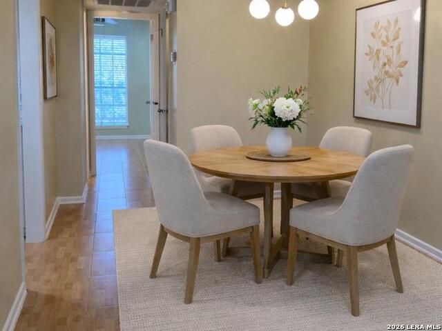 Image 7 of 16 For 8401 New Braunfels N 344