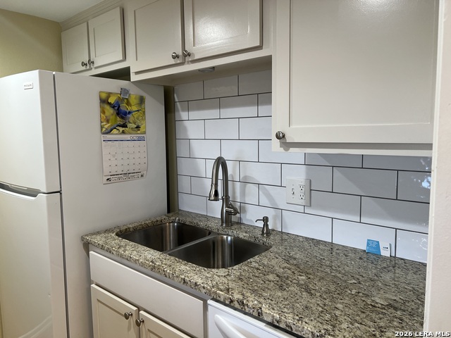 Image 8 of 16 For 8401 New Braunfels N 344