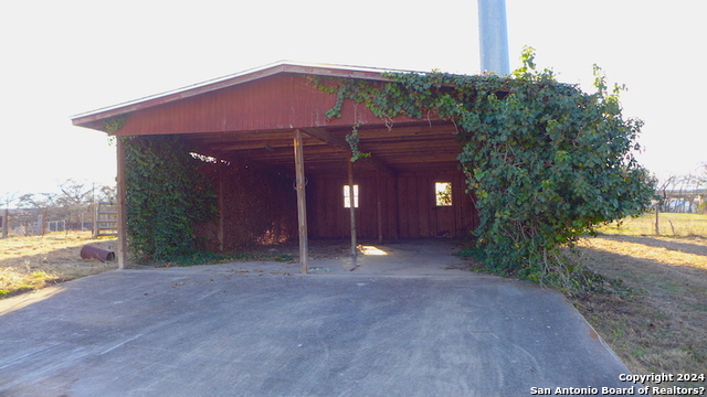 Image 5 of 16 For 327 Idlewilde