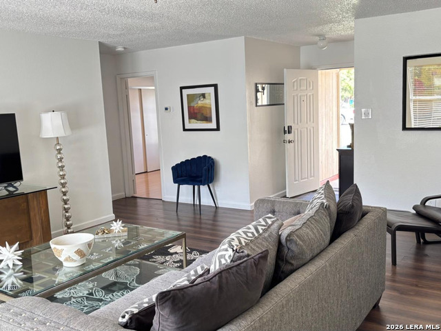 Image 2 of 19 For 7306 Huntwood