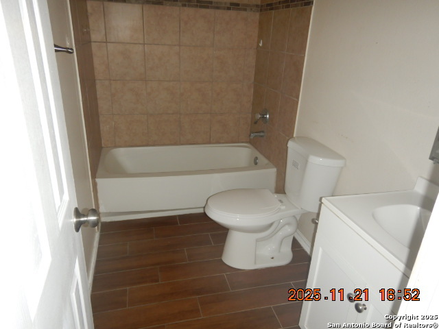 Image 11 of 18 For 7311 Belmede Ct