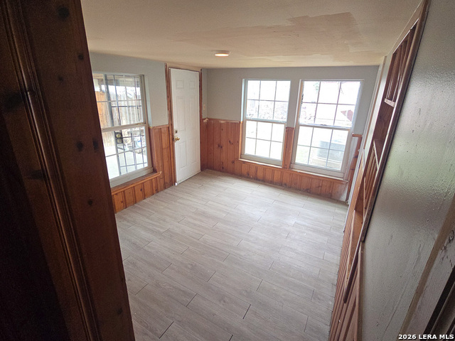 Image 17 of 25 For 341 Longview