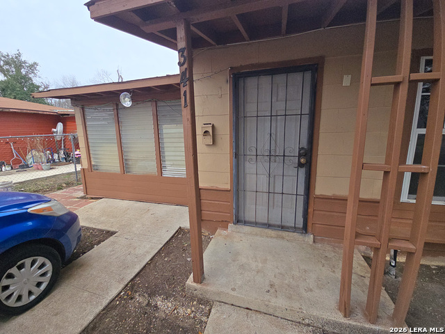 Image 5 of 25 For 341 Longview