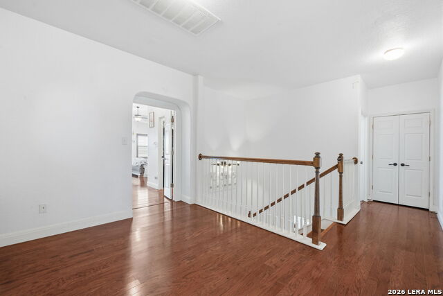 Image 10 of 33 For 184 Fairway  