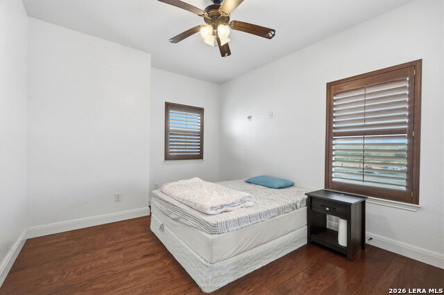 Image 17 of 33 For 184 Fairway  