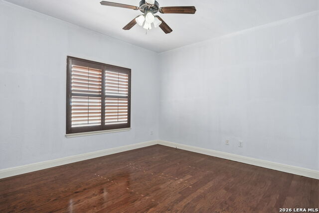 Image 21 of 33 For 184 Fairway  