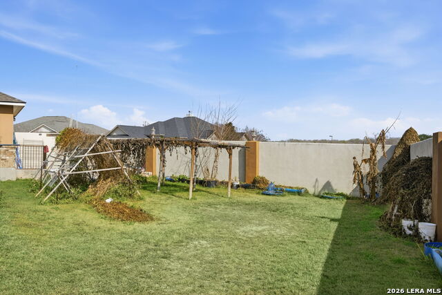 Image 24 of 33 For 184 Fairway  