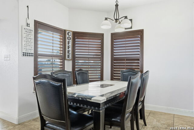 Image 7 of 33 For 184 Fairway  