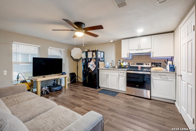 Image 9 of 13 For 10436 Mountain View