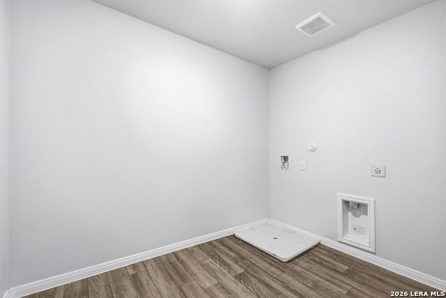 Image 7 of 27 For 2222 Dry Moss Way