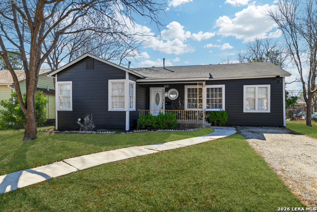 Image 2 of 27 For 362 Meredith