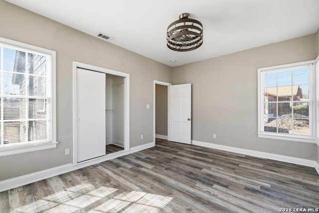 Image 25 of 27 For 362 Meredith