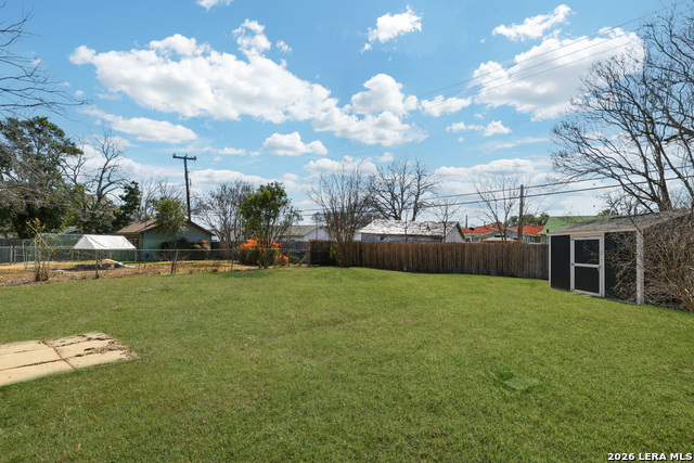 Image 26 of 27 For 362 Meredith