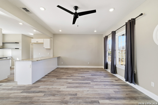 Image 5 of 27 For 362 Meredith