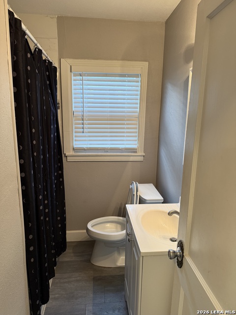 Image 13 of 20 For 1345 Hollywood W