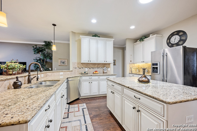 Image 9 of 48 For 4819 Sunrise Beach