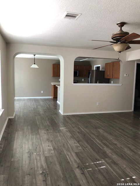 Image 7 of 16 For 8755 Sunview Park